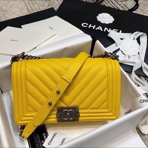 Chanel medium bag